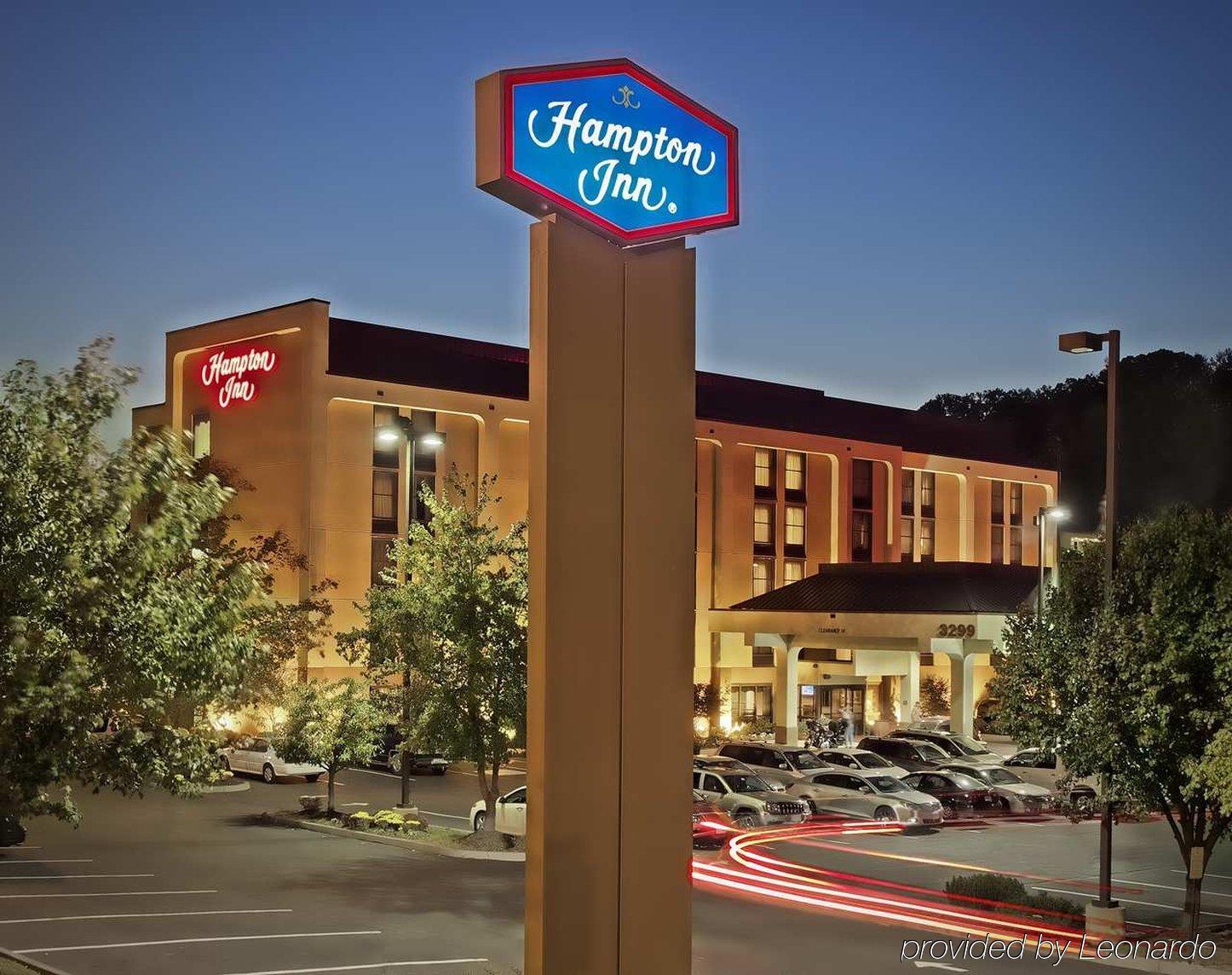 Hampton Inn Bristol Bagian luar foto